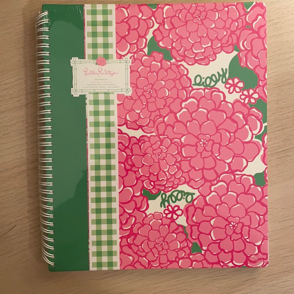 NEW Lilly Pulitzer notebook in “Mumsie” pattern